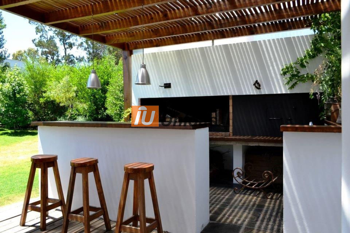 Casa ID.233903 - Casa en Punta del Este, Beverly Hills