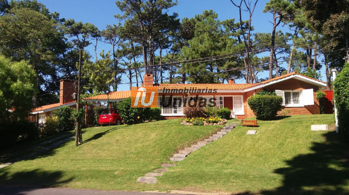 Casa ID.233962 - Casa en Punta del Este, Cantegril