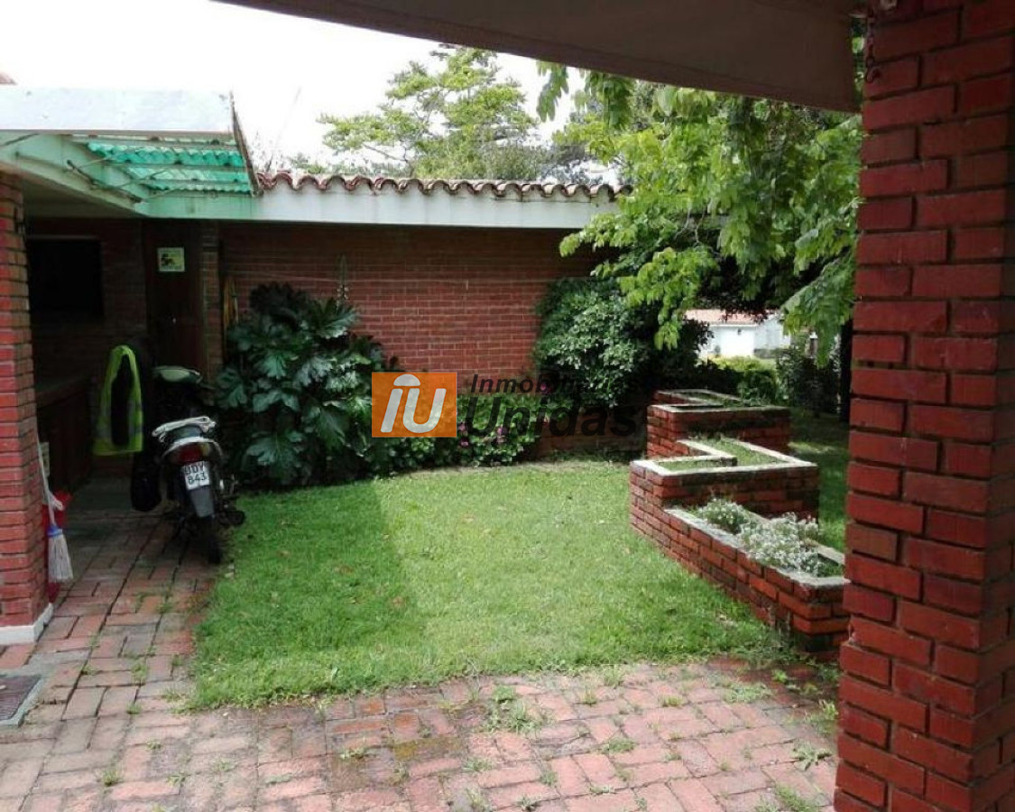 Casa ID.233992 - Casa en Punta del Este, Cantegril