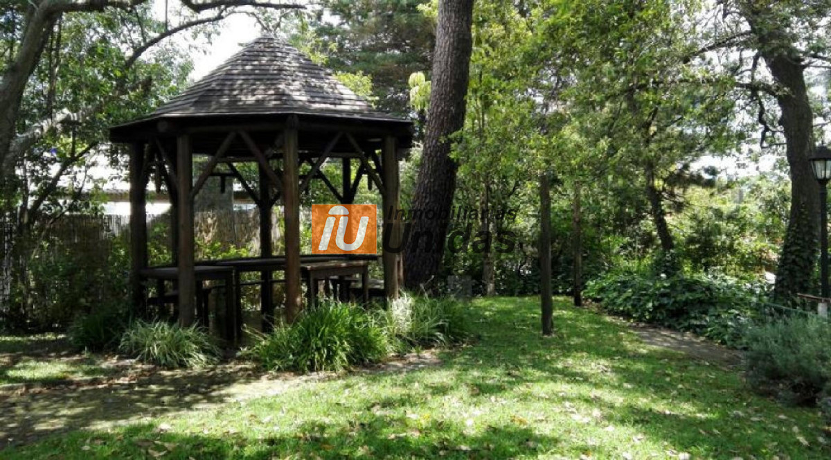 Casa ID.233992 - Casa en Punta del Este, Cantegril