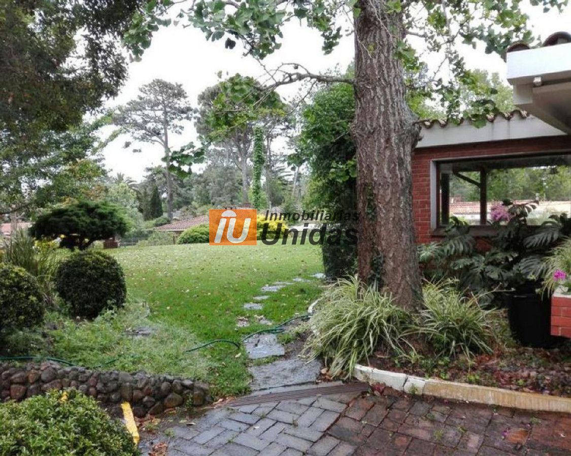 Casa ID.233992 - Casa en Punta del Este, Cantegril