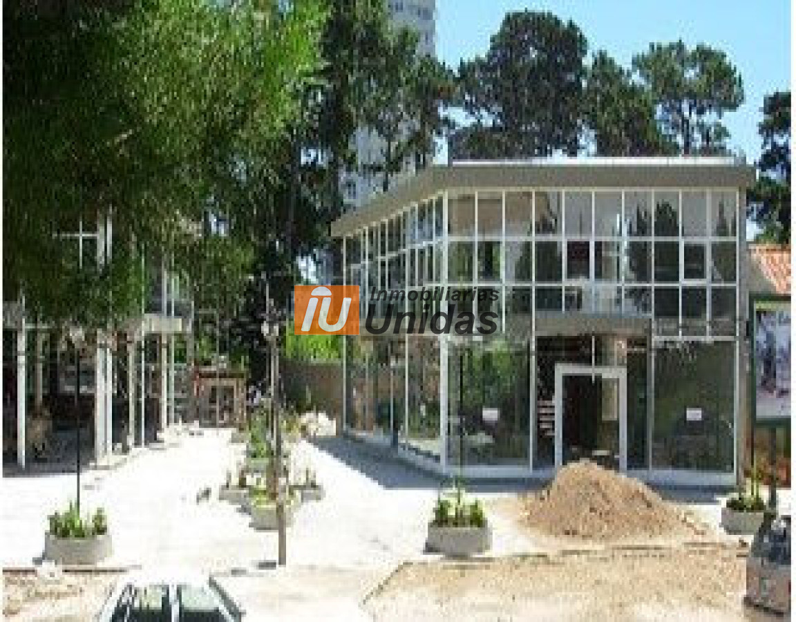 Local Comercial ID.234556 - Local en Punta del Este, Roosevelt
