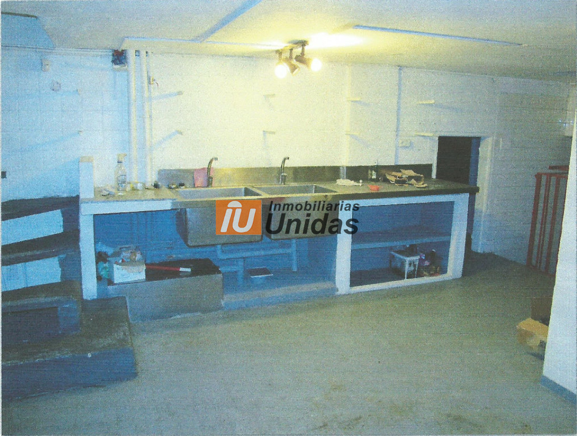 Local Comercial ID.234576 - Local en Punta del Este, Península