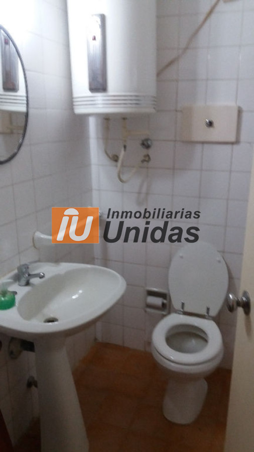Local Comercial ID.234596 - Local en Punta del Este, Península