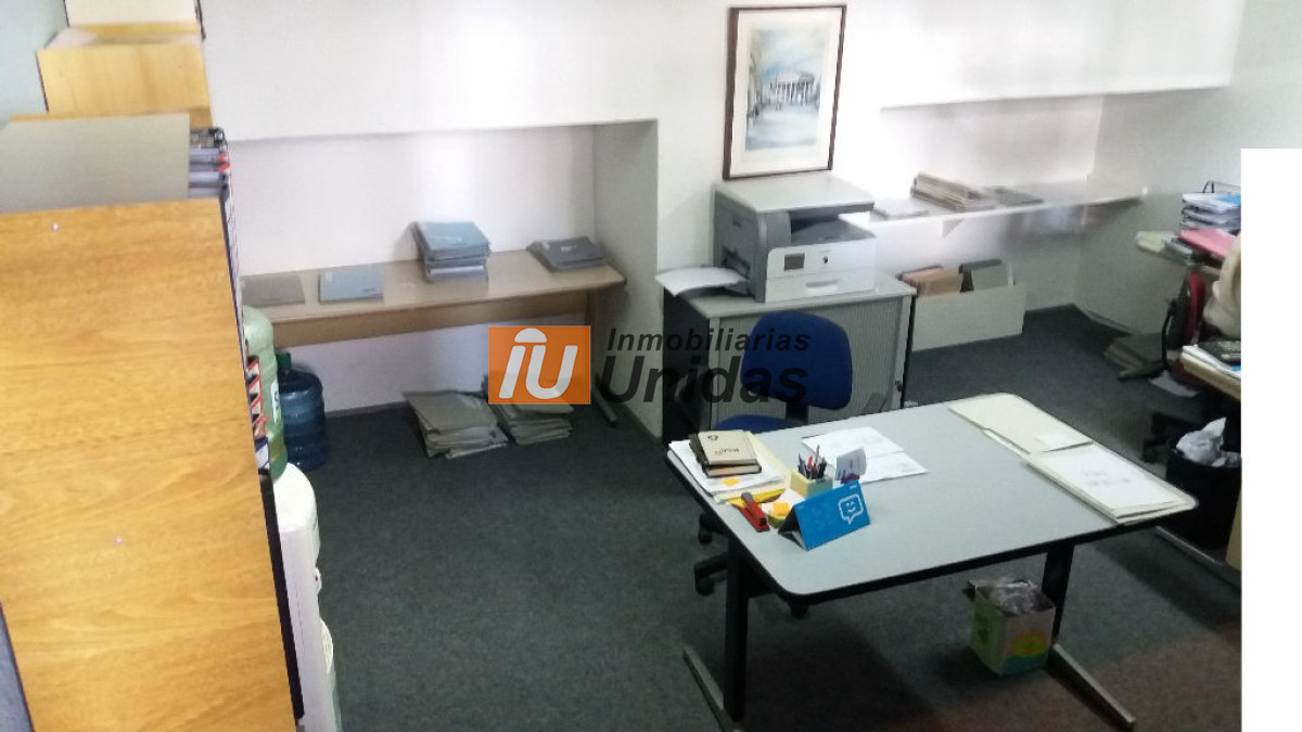 Local Comercial ID.234596 - Local en Punta del Este, Península