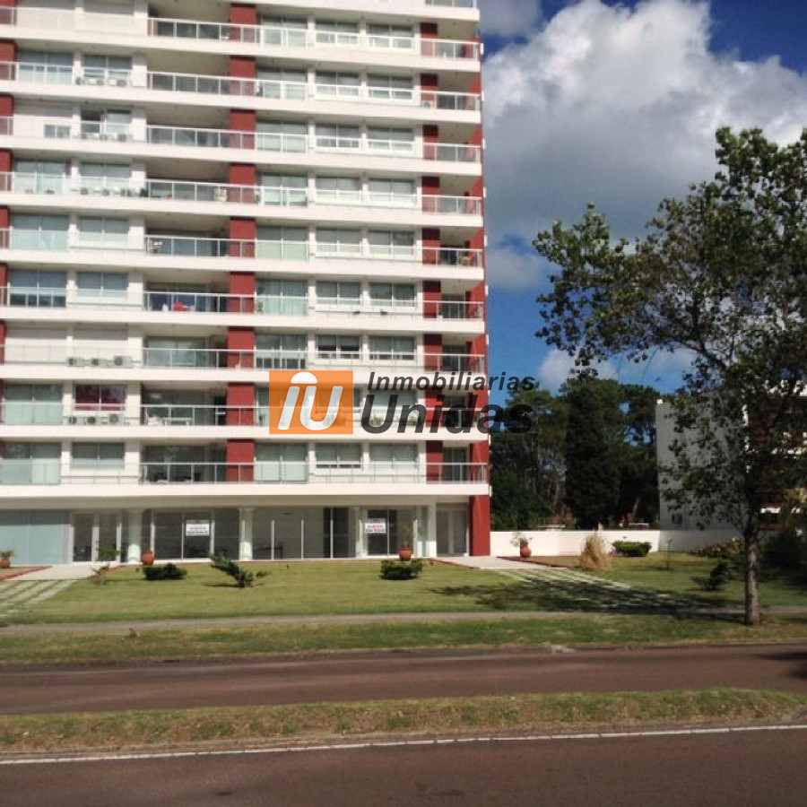 Local Comercial ID.234602 - Local en Punta del Este, Roosevelt