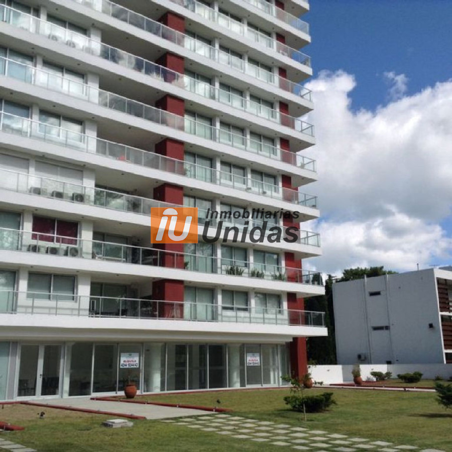 Local Comercial ID.234602 - Local en Punta del Este, Roosevelt