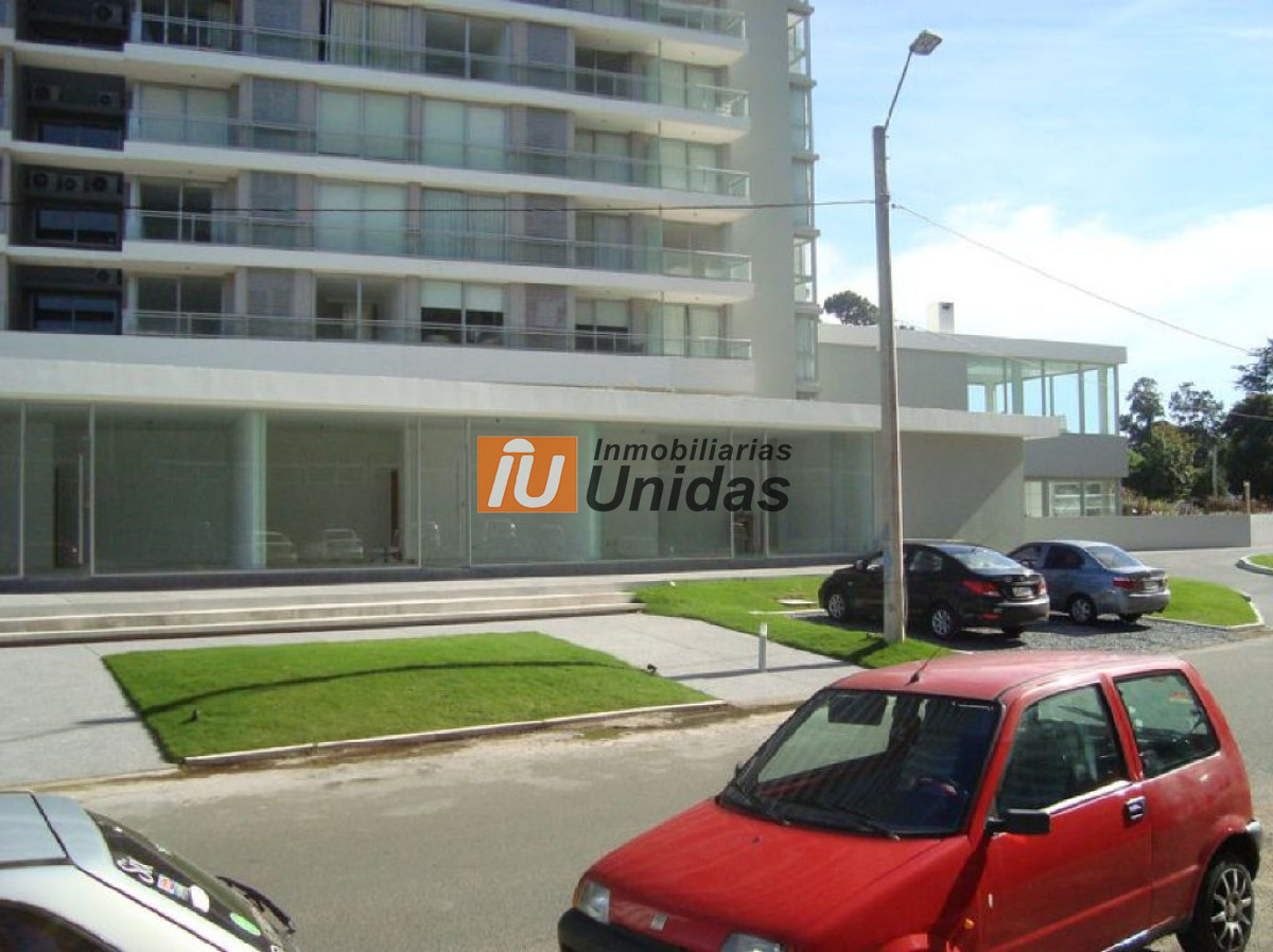 Local Comercial ID.234604 - Local en Punta del Este, Roosevelt