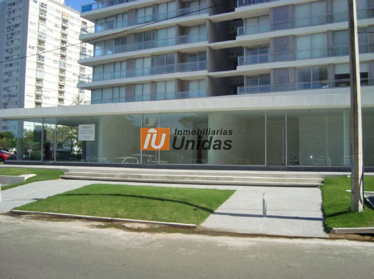 Local Comercial ID.234604 - Local en Punta del Este, Roosevelt