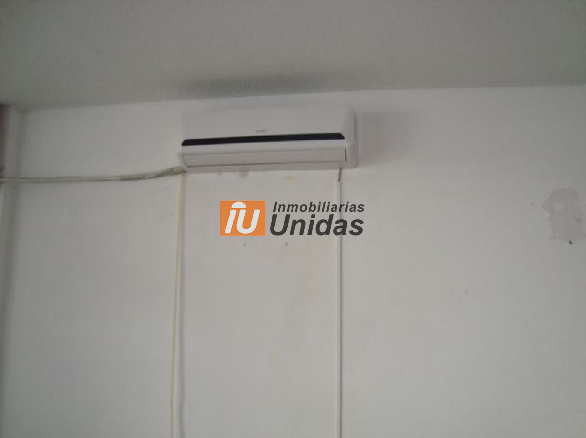 Local Comercial ID.234612 - Local en Punta del Este, Península