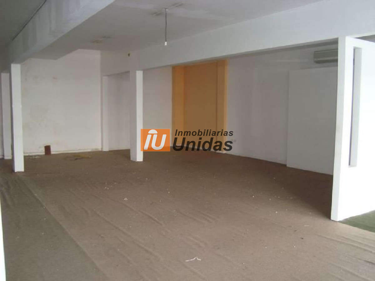 Local Comercial ID.234612 - Local en Punta del Este, PenÃ­nsula