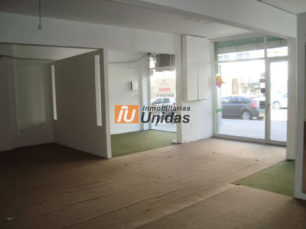Local Comercial ID.234612 - Local en Punta del Este, Península