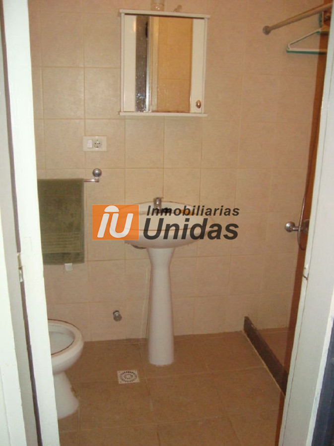 Local Comercial ID.234615 - Local en Punta del Este, Península