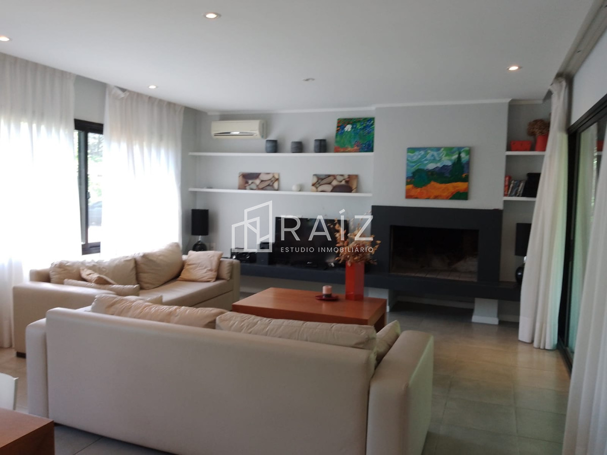 Casa ID.10367 - Casa en alquiler anual barrio privado 