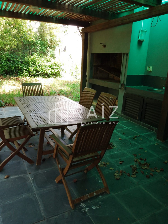 Casa ID.10367 - Casa en alquiler anual barrio privado 