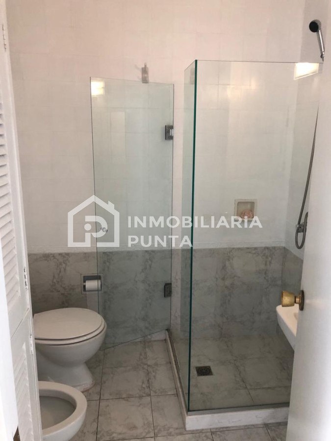 https://ri.com.uy/f/262/0/1200/0/0/0/0993e31cf8e98ad7a2e764e1bf5667c8.jpg