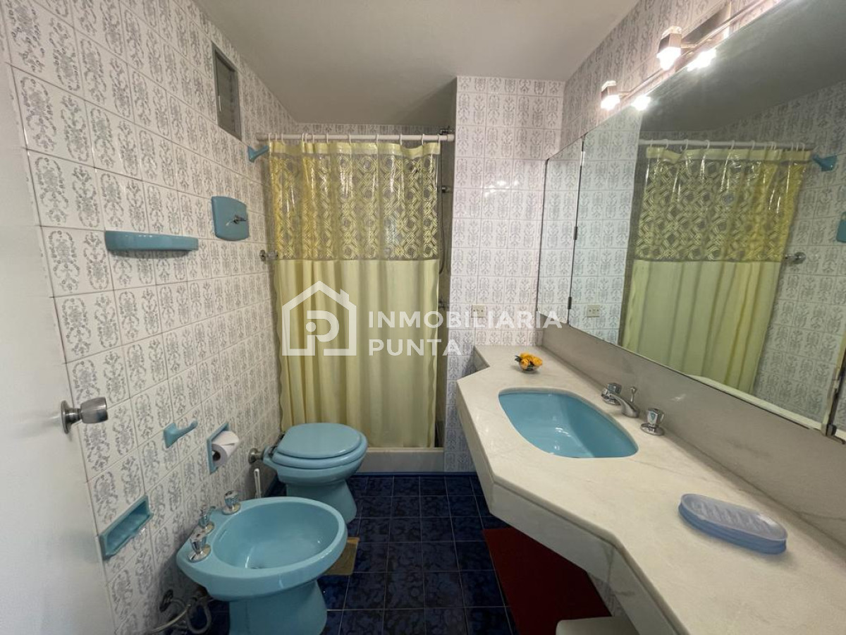 https://ri.com.uy/f/262/0/1200/0/0/0/2f0a997a8eb7d0b7e139191b1c2c82db.jpg