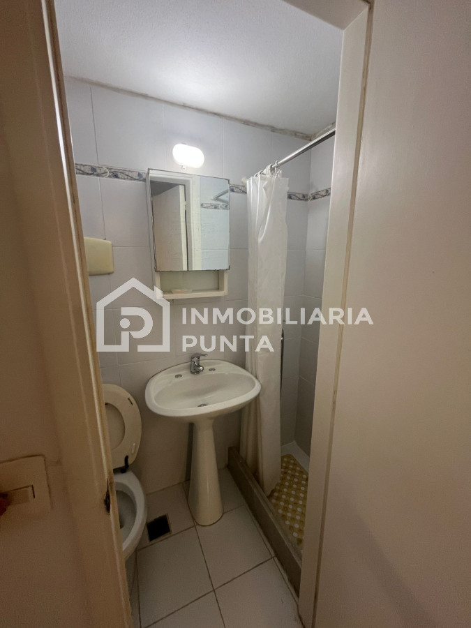 https://ri.com.uy/f/262/0/1200/0/0/0/2f4b258ee4ebf70d2529b76e210a3fb0.jpg
