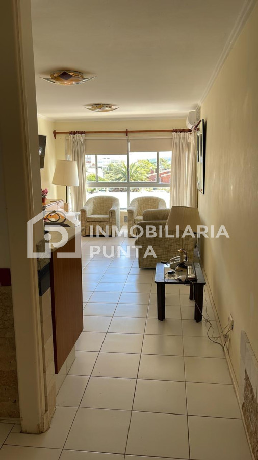https://ri.com.uy/f/262/0/1200/0/0/0/3074fe52a80dd61db1df1a15a07909e0.jpg