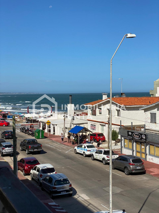 https://ri.com.uy/f/262/0/1200/0/0/0/3662084248f0d3ba0df4489f8684d2b1.jpg