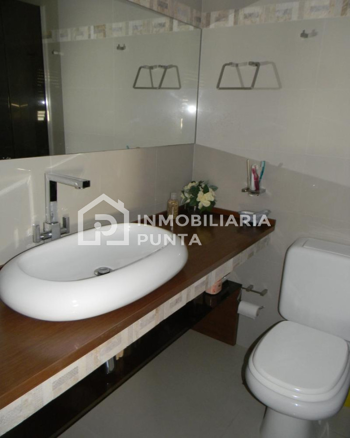 https://ri.com.uy/f/262/0/1200/0/0/0/51c9b3daffd875e52f3317364ebdcab8.jpg
