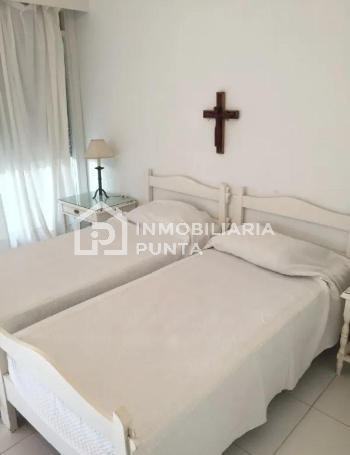 https://ri.com.uy/f/262/0/1200/0/0/0/51d25bfb1e06cd8af6d323a5f05ffb45.jpg