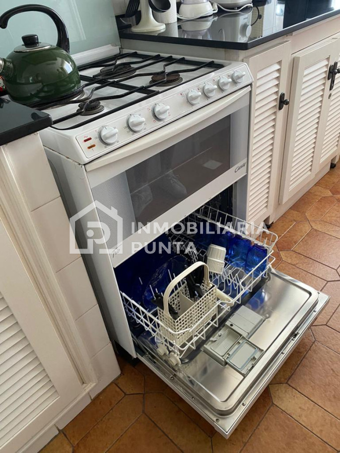 https://ri.com.uy/f/262/0/1200/0/0/0/53bb6974a66038c55c565c6908b4017a.jpg