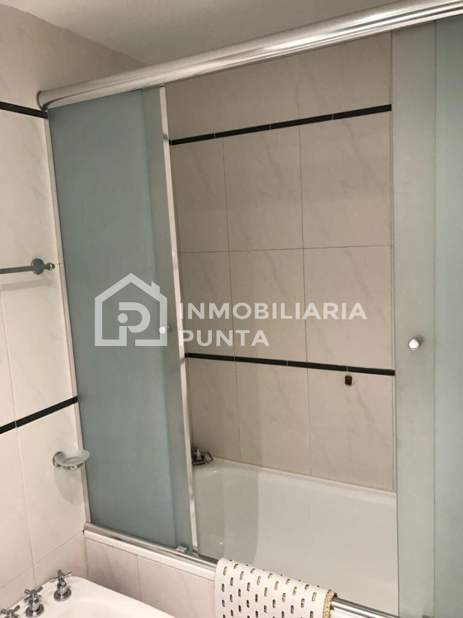 https://ri.com.uy/f/262/0/1200/0/0/0/60d16664d7f6af53bda223b57a70a311.jpg