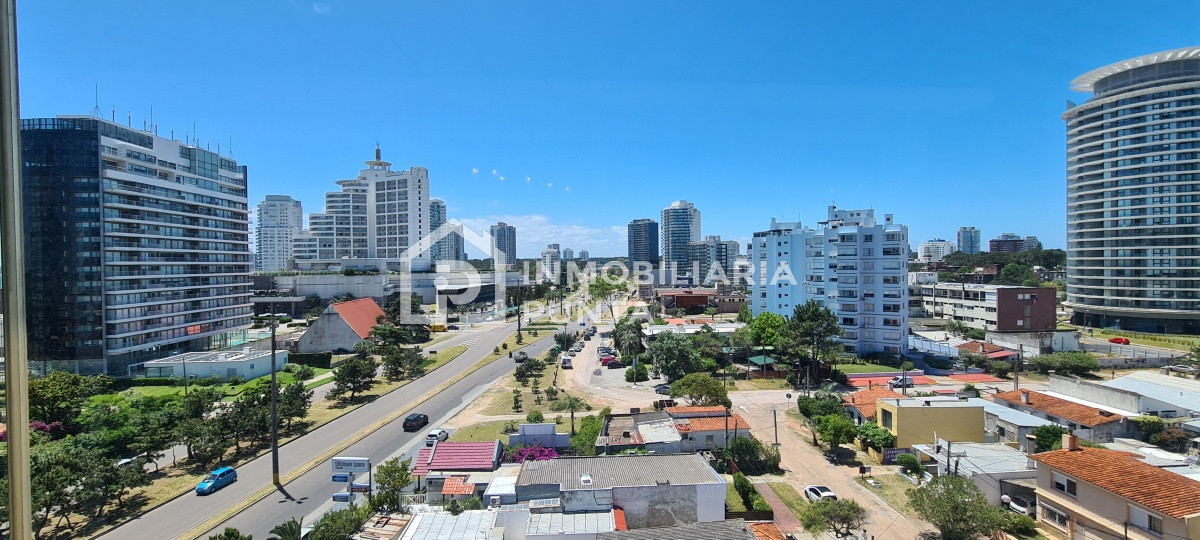 https://ri.com.uy/f/262/0/1200/0/0/0/6d6100f8d795c57a6ac4e62d021a8c13.jpg