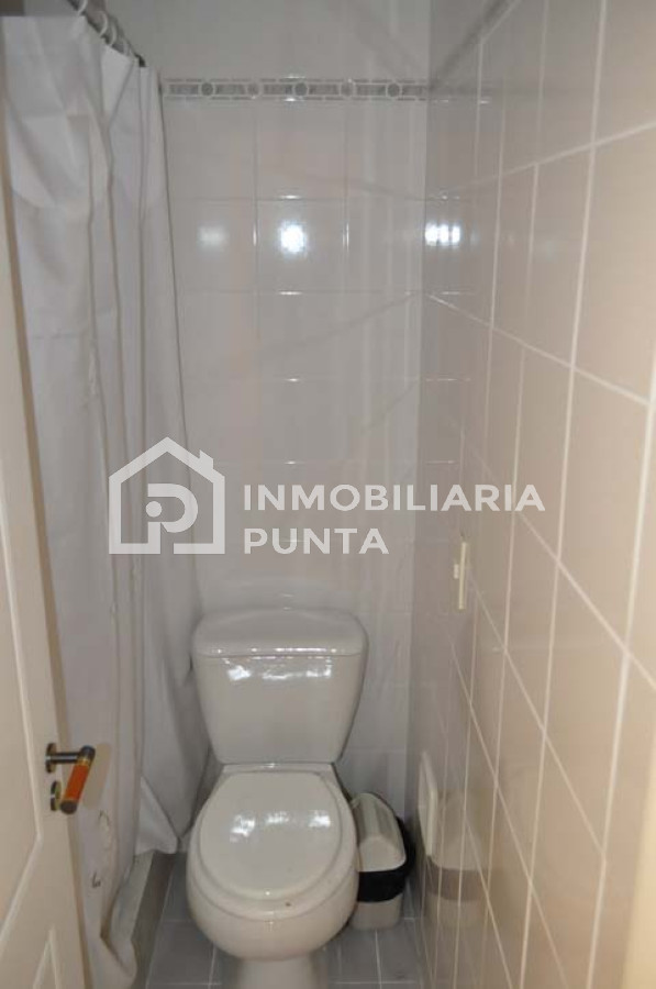 https://ri.com.uy/f/262/0/1200/0/0/0/76673c2e036eef9dbfeb563de3820e81.jpg