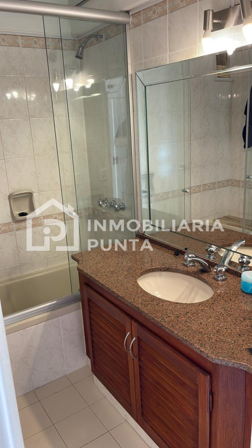 https://ri.com.uy/f/262/0/1200/0/0/0/7ddebd54e978cb78791bb20ca1bca7d9.jpg