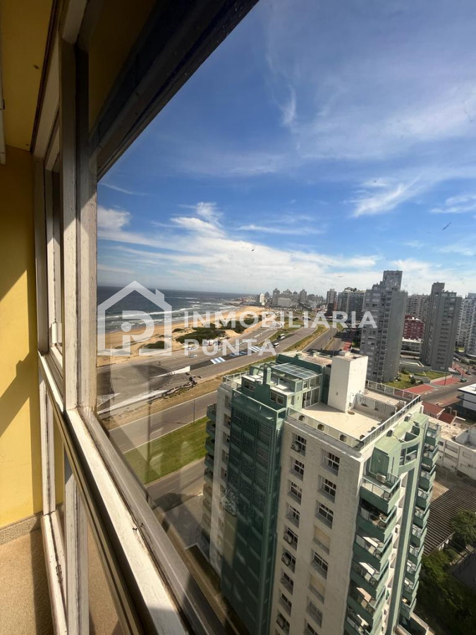 https://ri.com.uy/f/262/0/1200/0/0/0/83fc7417c572c3bc5bbfb5167c2293e5.jpg