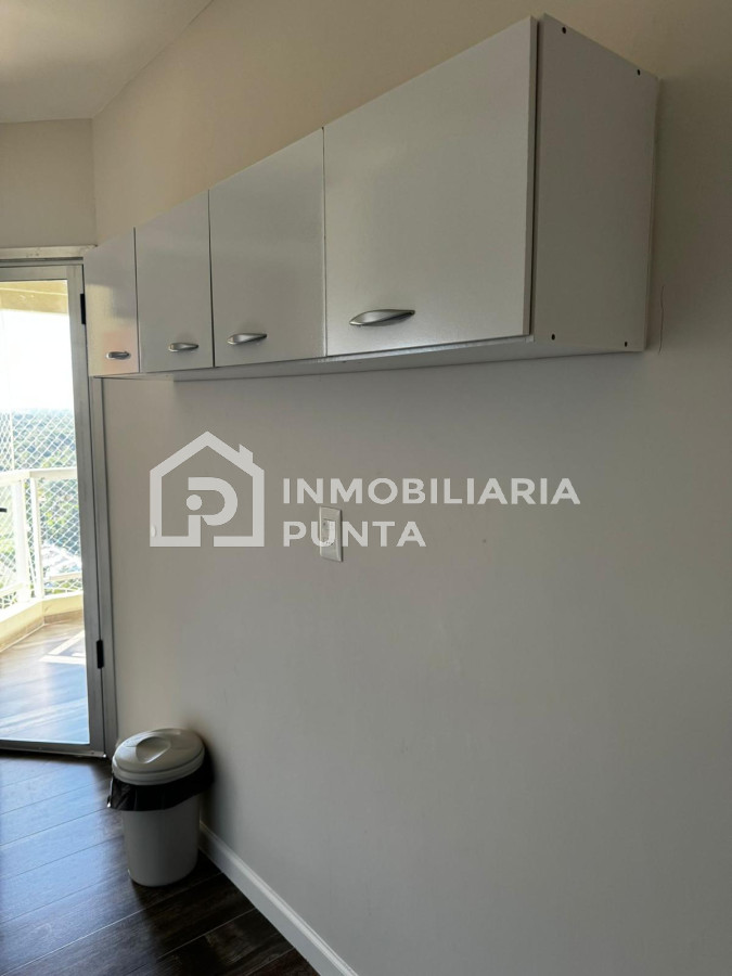 https://ri.com.uy/f/262/0/1200/0/0/0/a939494c5dfec1de660e23c46bbf3069.jpg