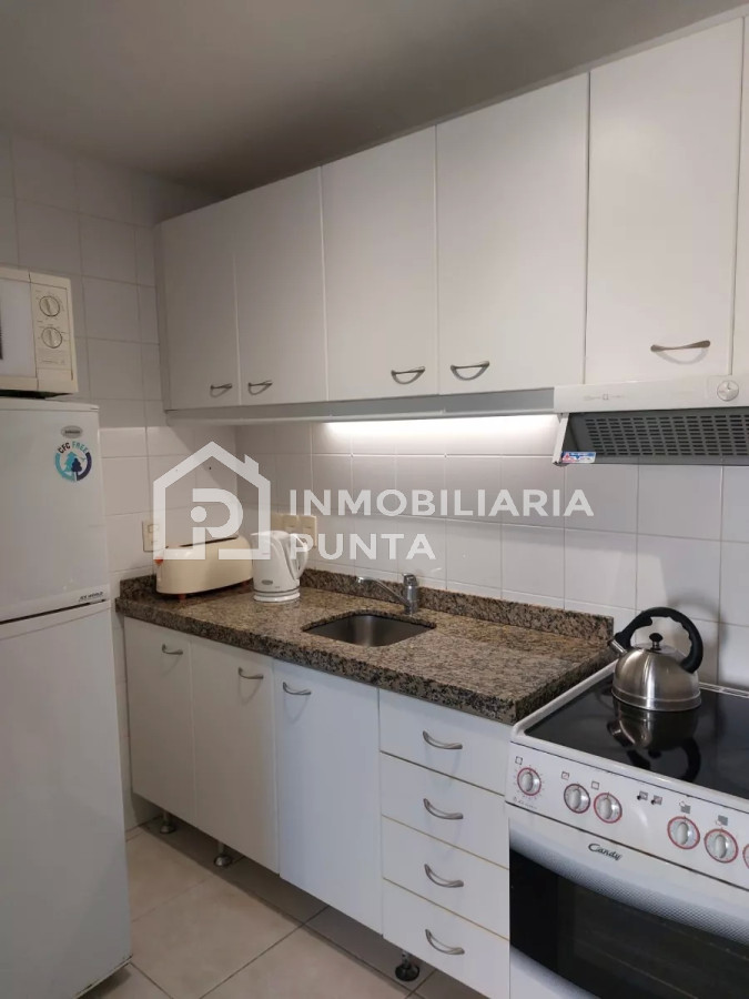 https://ri.com.uy/f/262/0/1200/0/0/0/b1b418783f83d8e4e4f9473359fb25f5.jpg