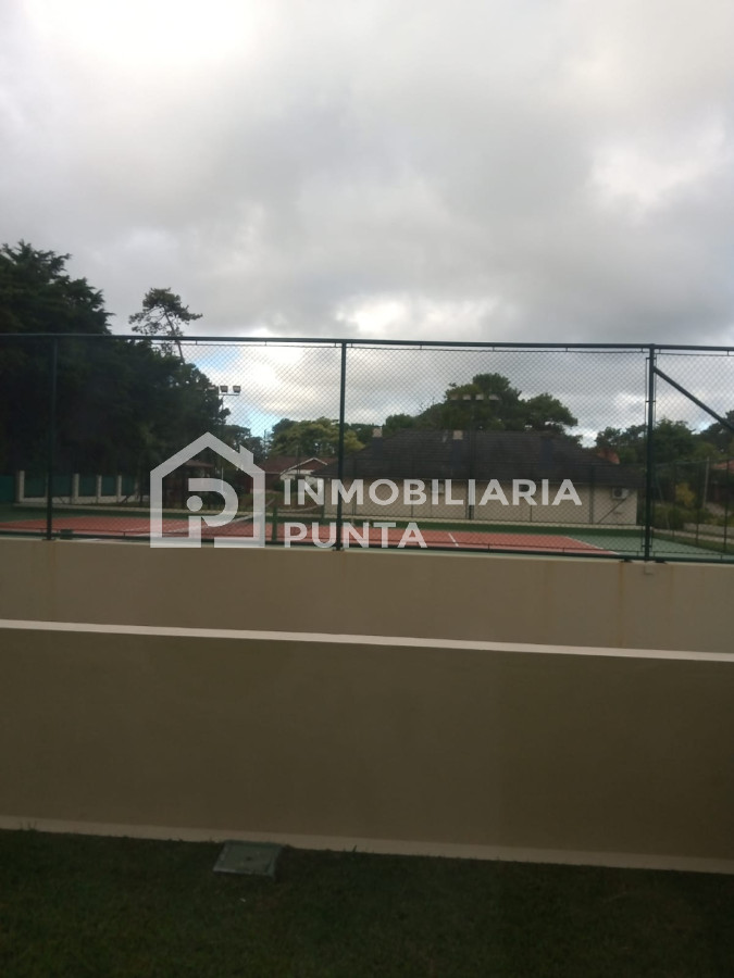 https://ri.com.uy/f/262/0/1200/0/0/0/bdf71a3fb9a946022756078bbad18911.jpg