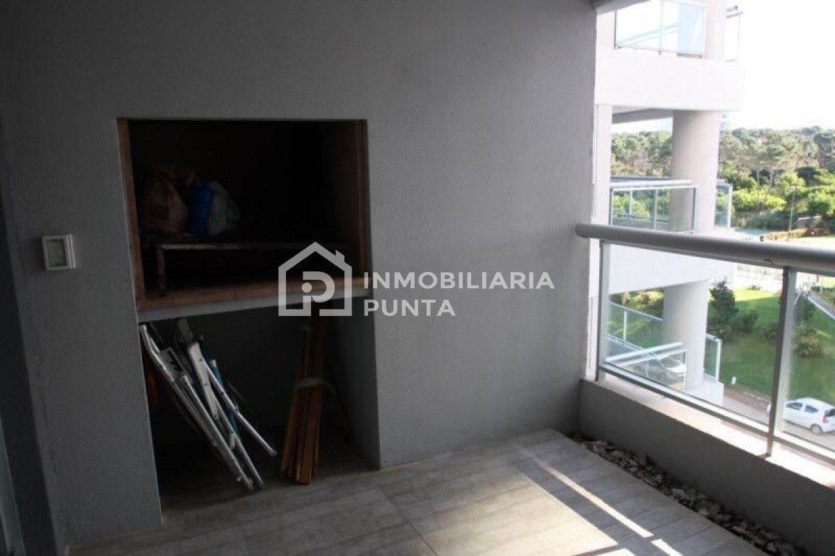 https://ri.com.uy/f/262/0/1200/0/0/0/be2127a7fd865137dc556e614d3a4c1f.jpg