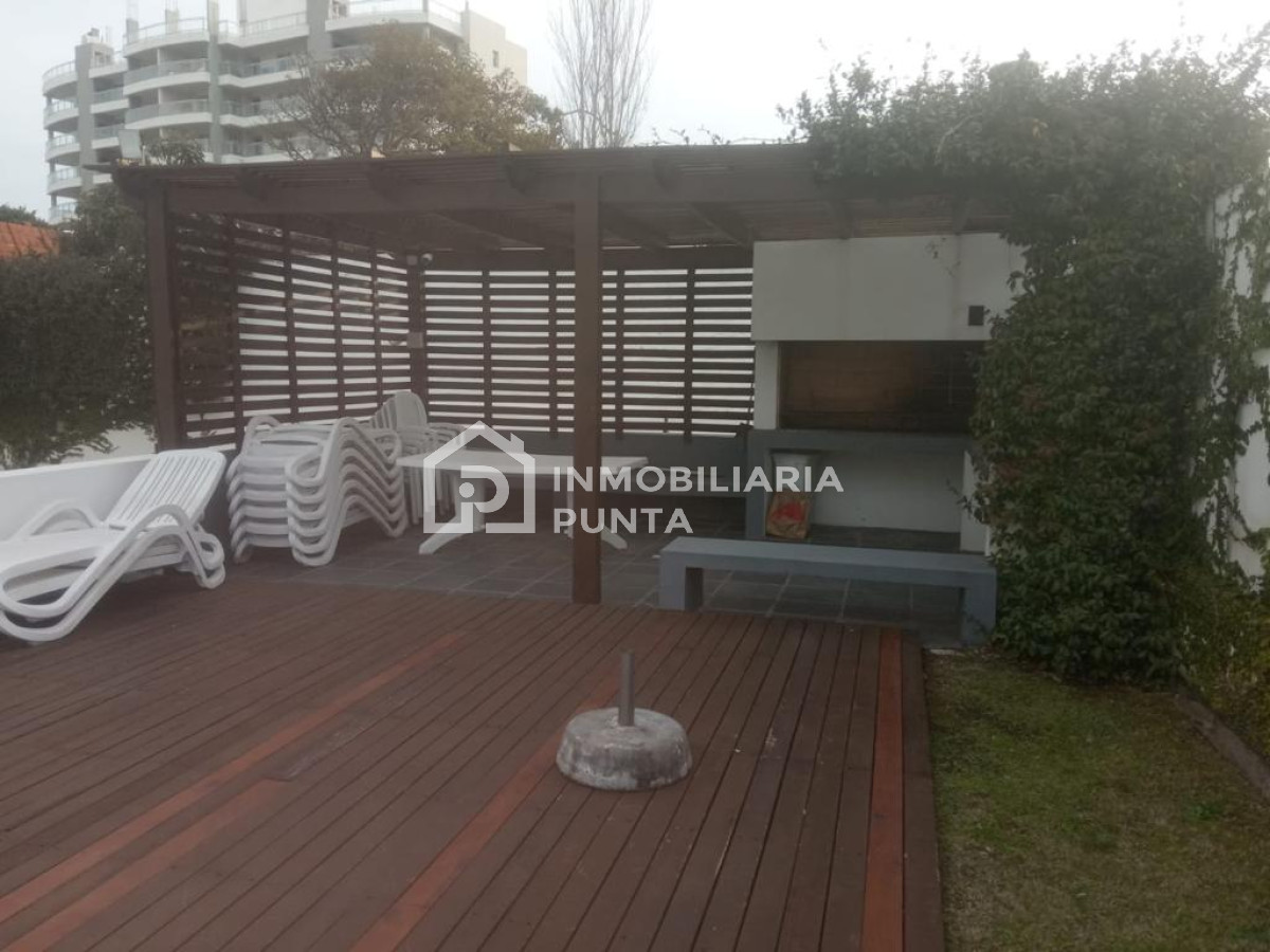 https://ri.com.uy/f/262/0/1200/0/0/0/bf251a39c6a27ee71c8cc5b0aedeb651.jpg