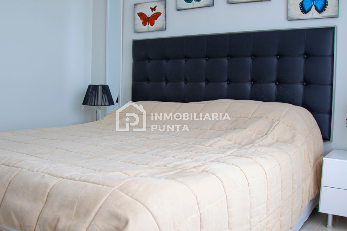 https://ri.com.uy/f/262/0/1200/0/0/0/c1d50ed347733d35699e77a89ebc4864.jpg