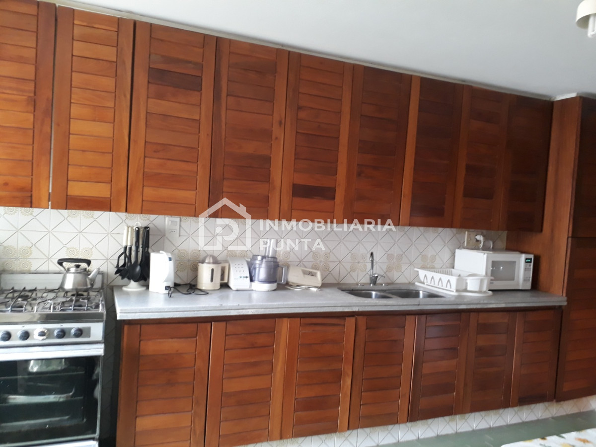 https://ri.com.uy/f/262/0/1200/0/0/0/cc016ee35b7e9e334b19979d8b7c7495.jpg