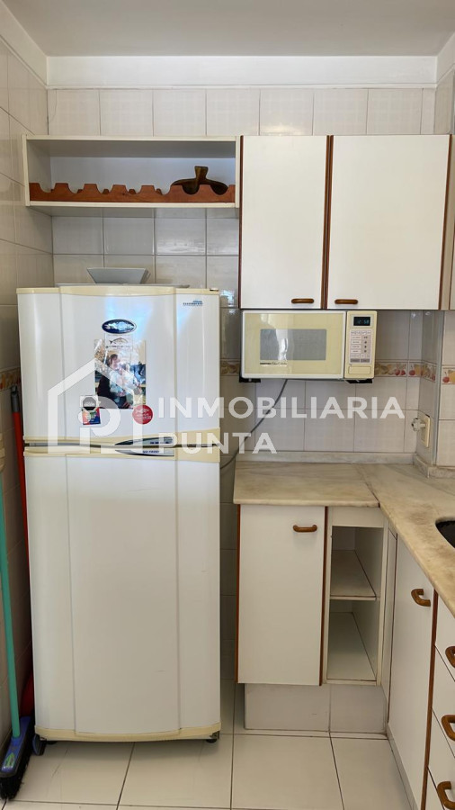 https://ri.com.uy/f/262/0/1200/0/0/0/cfc5c213b3291fb8cde6bf0febc27117.jpg