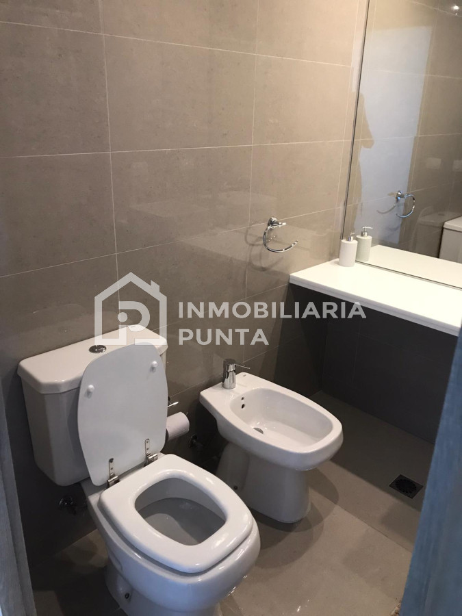 https://ri.com.uy/f/262/0/1200/0/0/0/d687e42b09604c9c05ea181a9e6f3b49.jpg