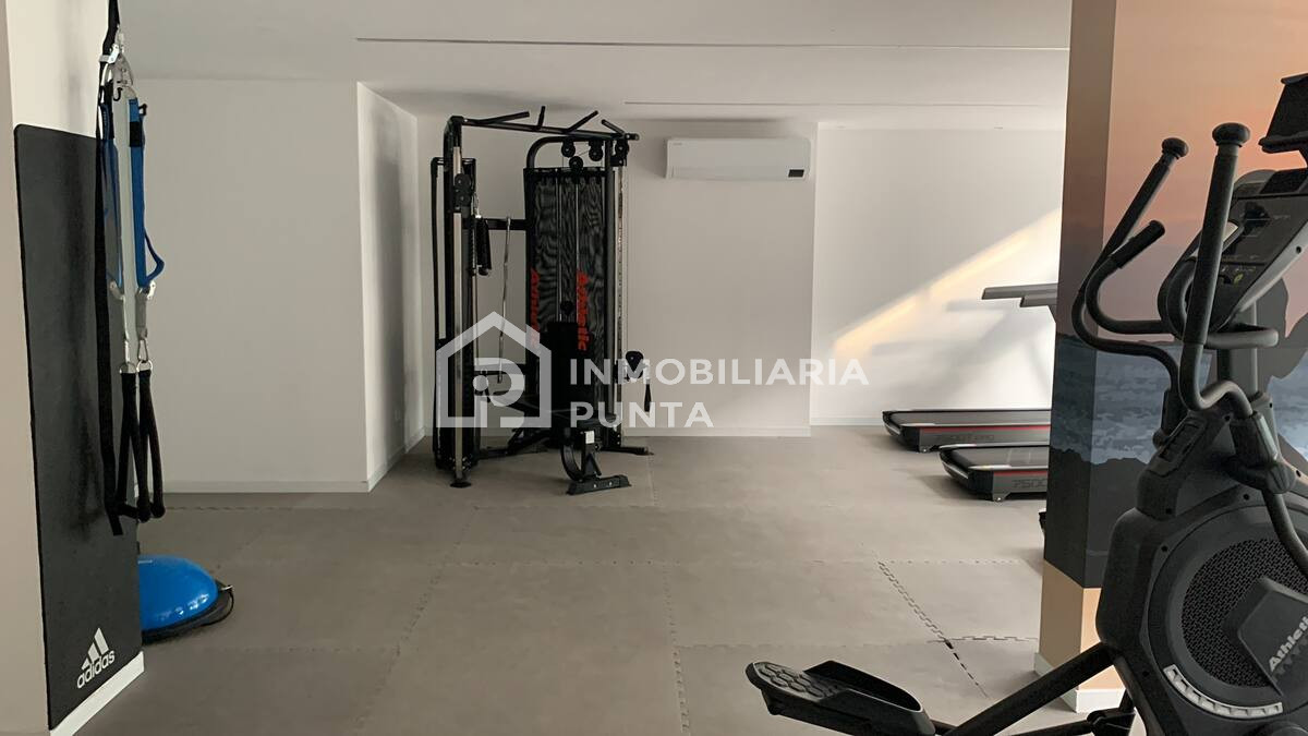 https://ri.com.uy/f/262/0/1200/0/0/0/d752b44172ab01dc4b457b5c708902c6.jpg
