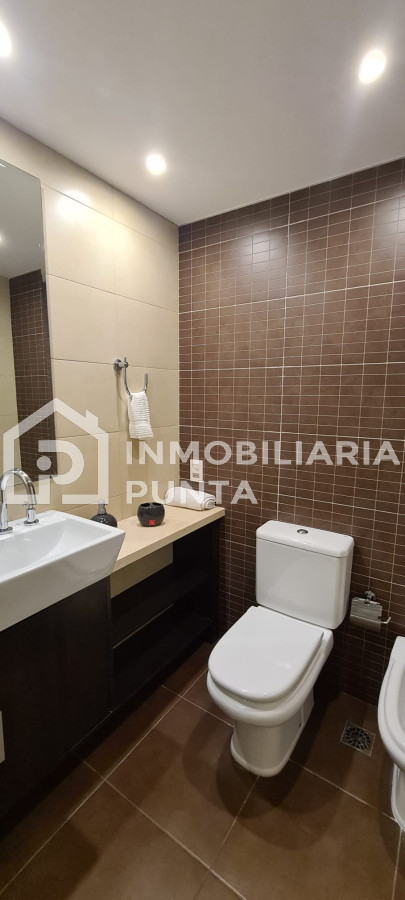 https://ri.com.uy/f/262/0/1200/0/0/0/df806707f0a83042403aa0347d17099a.jpg