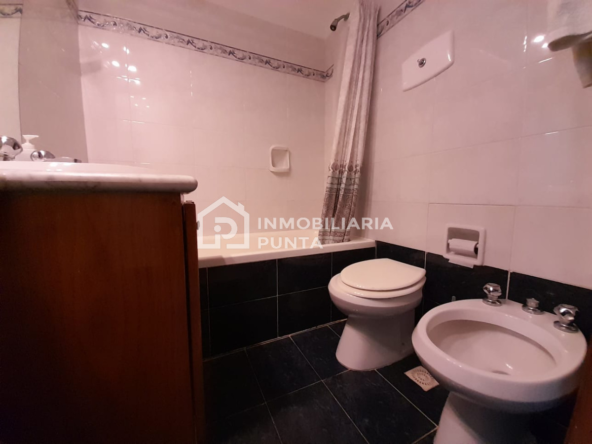 https://ri.com.uy/f/262/0/1200/0/0/0/dfb78592cc51c87617b1d0105ed99ae1.jpg