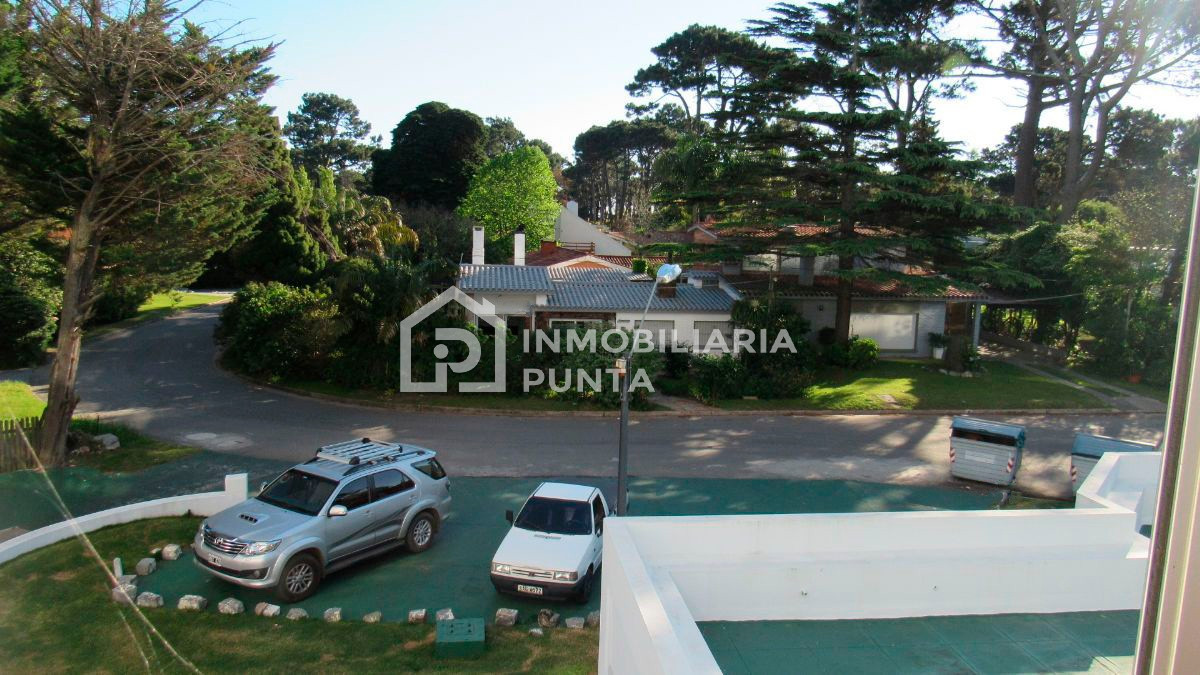 https://ri.com.uy/f/262/0/1200/0/0/0/fd58697257364e2384a074c58ad4ef00.jpg