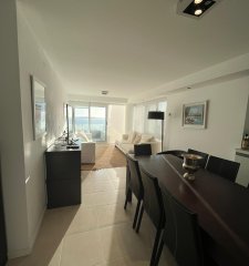 Venta Apartamento de 3 dormitorios en Playa Mansa