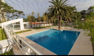 Venta Apartamento de 2 dormitorios en Summer Tower, Roosevelt +amenities