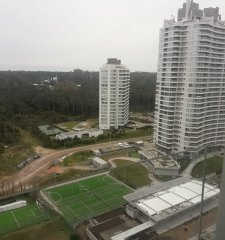 Venta y Alquiler Temporal Apto de 3 dormitorios en torre premium