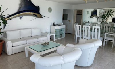 Hermoso apartamento con vista al mar