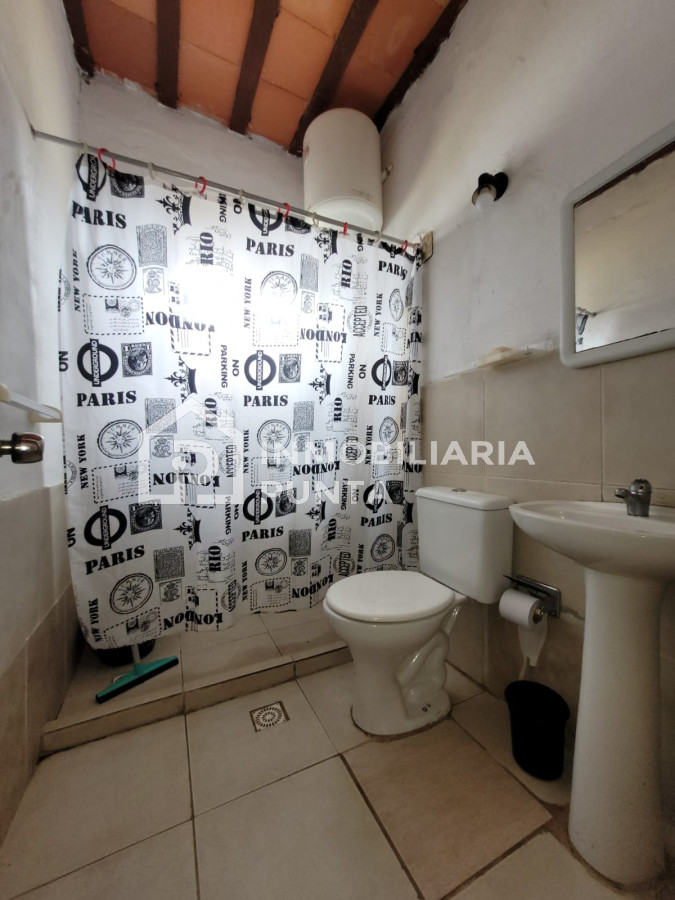 https://ri.com.uy/f/262/1/10/0/0/0/125ee5461f90c70272f5dd5799f2c68e.jpg